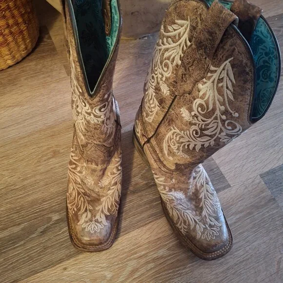 Ladies Corral boots - Picture 9 of 9